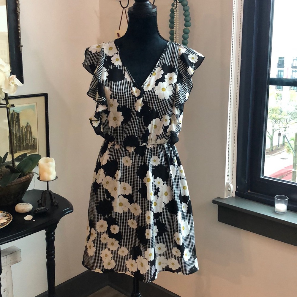 Sheer Daisy Sun Dress. Must Have.